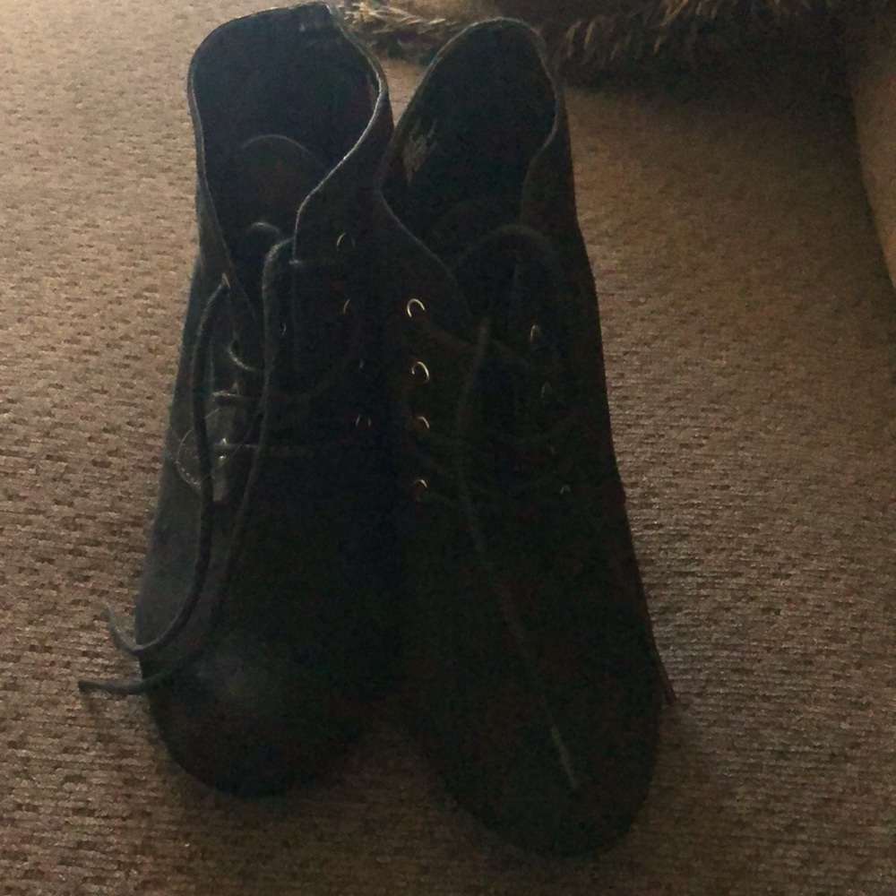 Ankle boot wedges
